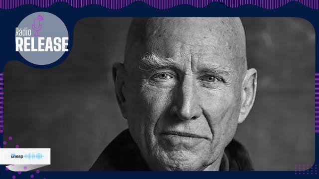 Capa do podcast Professor da Unesp especialista em comunicação e fotografias fala sobre suas pesquisas relacionadas à obra de Sebastião Salgado
